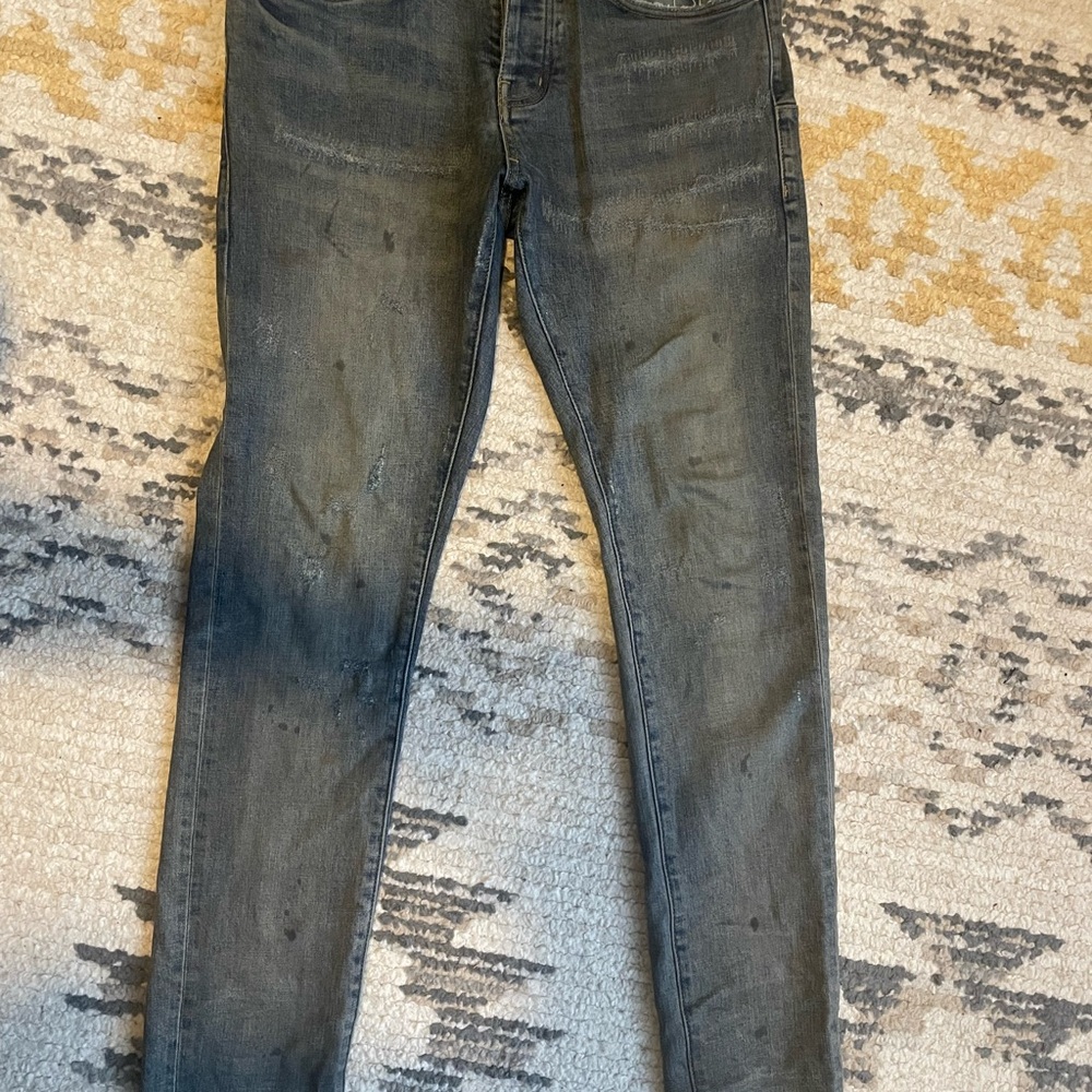 Gray Skinny Jeans with Modern Fit